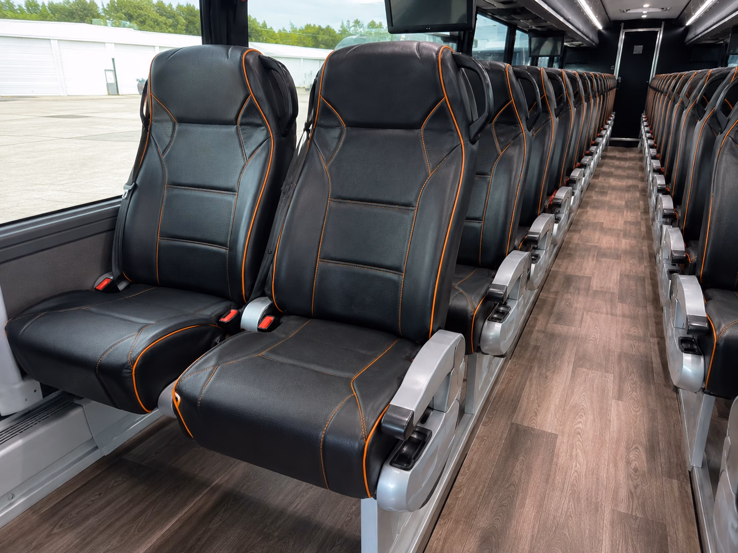 corporate wine tour buses for santa clarita team events and client outings