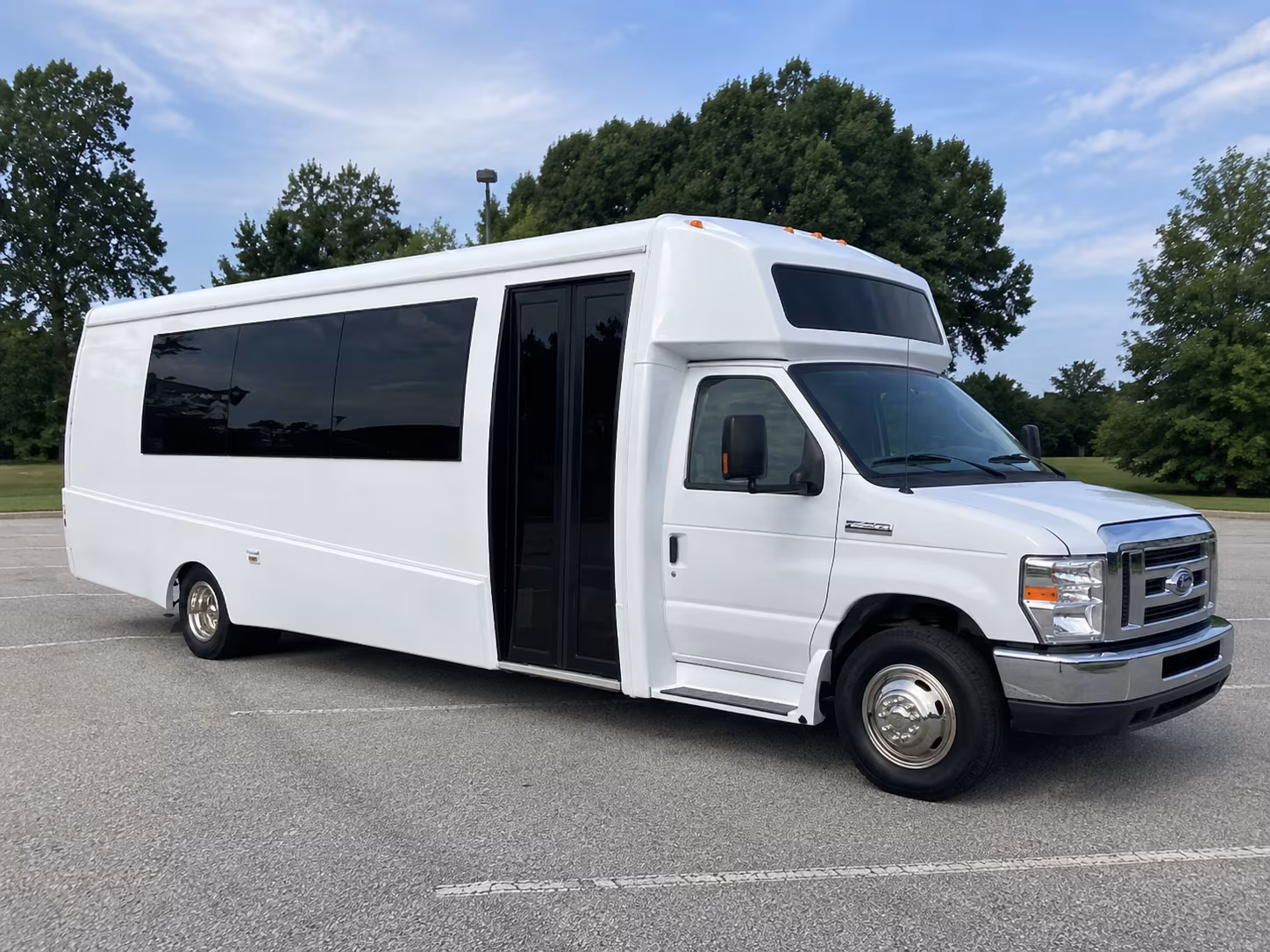 santa clarita 18 passenger party bus