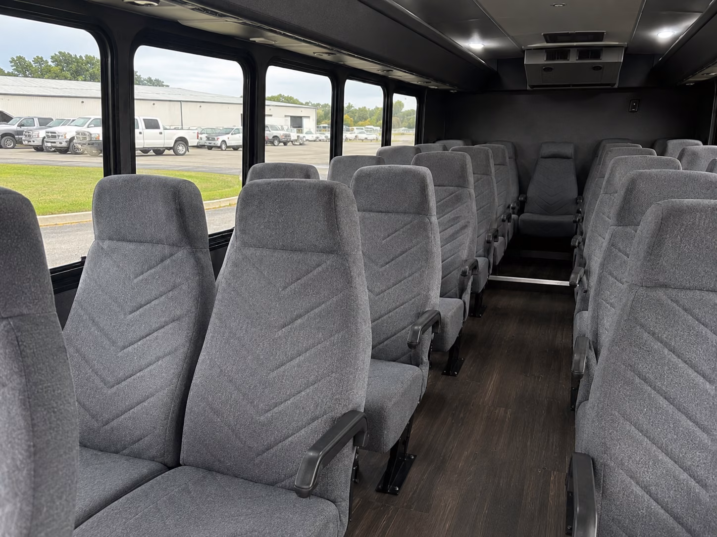 santa clarita airport transportation