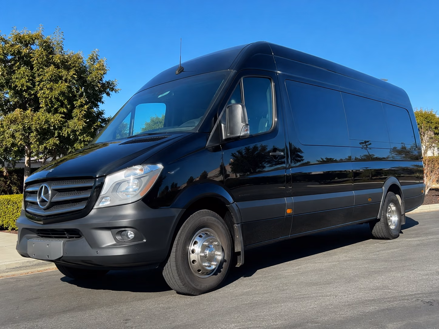 santa clarita prom transportation onboard seating